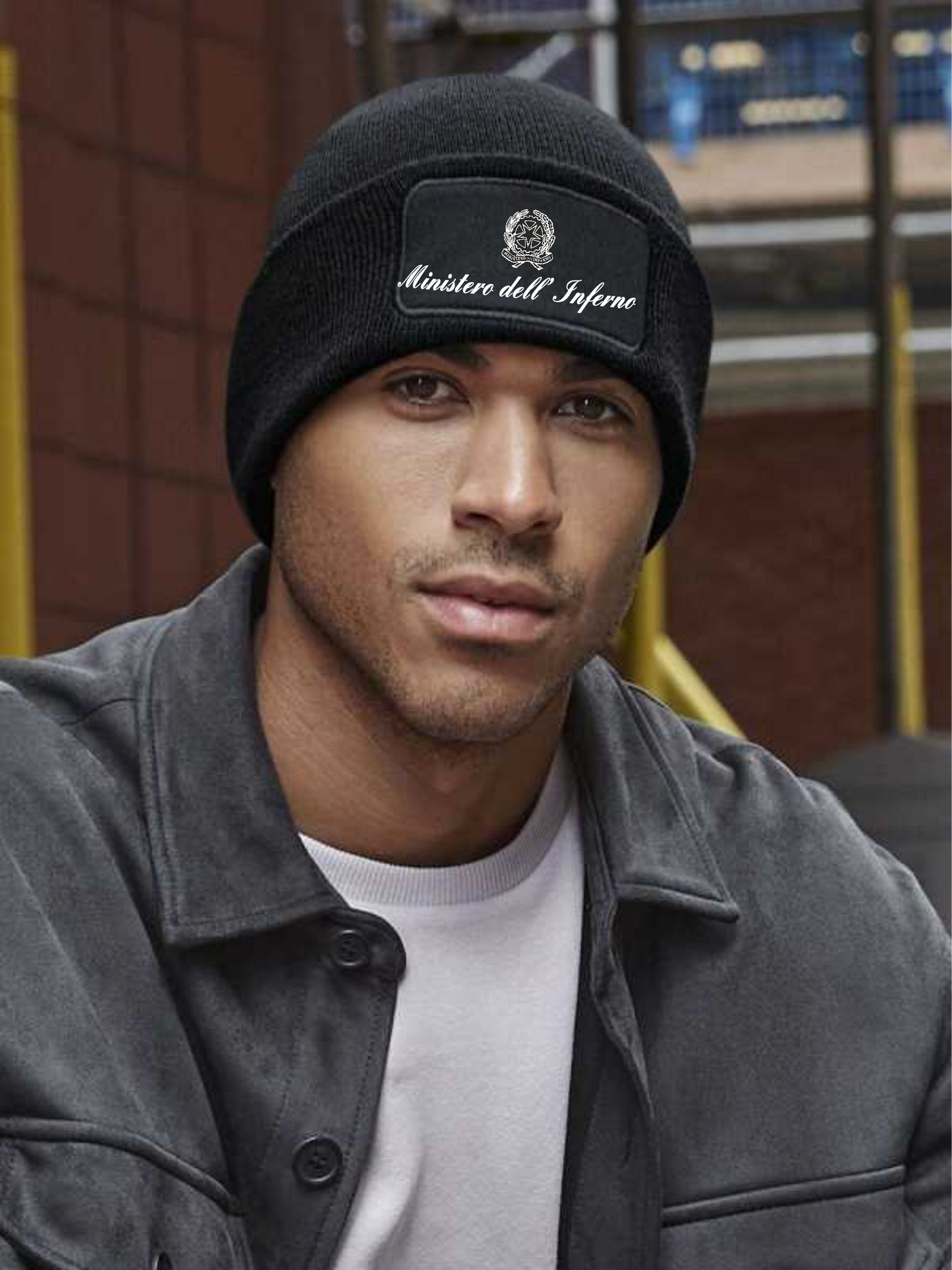 Cappellino invernale in maglia con stampa Ministero dell'inferno