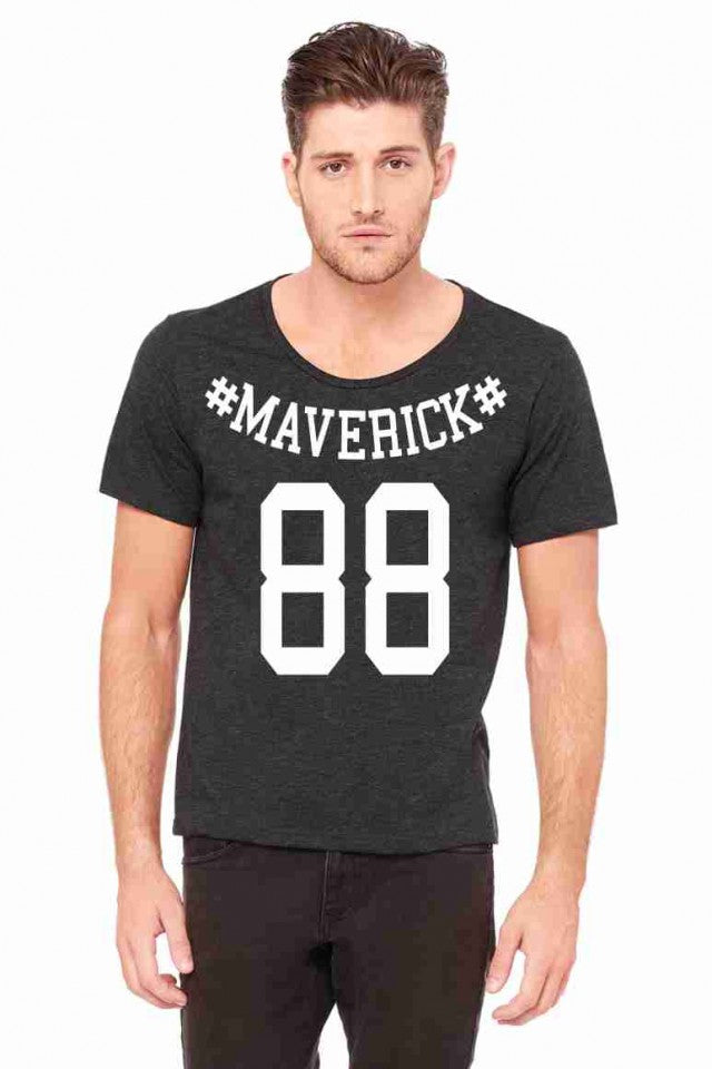 MAGLIETTA NERA 100% COTONE MODELLO RAPPER TITOLO MAVERIK